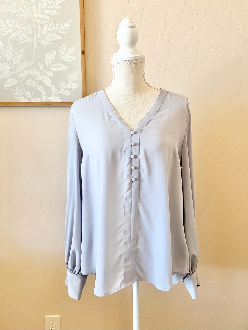 Express Light Gray V-Neck Button-Front Blouse